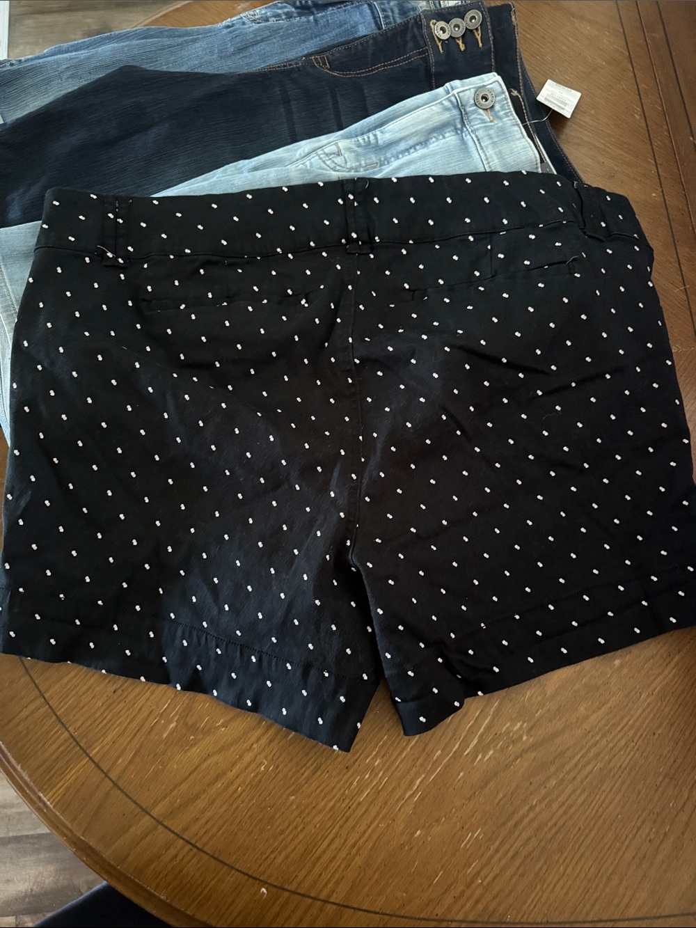 6 pairs torrid size 26 shorts lot 5 denim 1 Black twill dot 6-10” inseams 2 NWT - Picture 15 of 15
